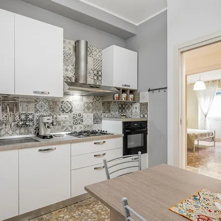 Guesthost - Charming Near Bellini In Catania * Cibali