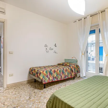 Guesthost - Charming Near Bellini In Catania דירה Cibali