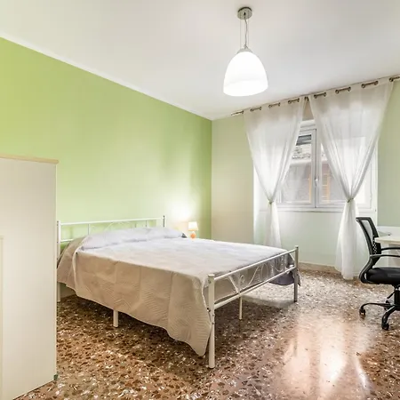 Guesthost - Charming Near Bellini In Catania