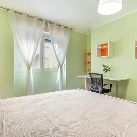 Guesthost - Charming Near Bellini In Catania דירה *